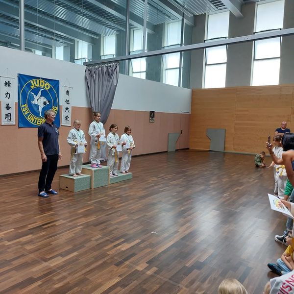 Siegerehrung beim Judoturnier